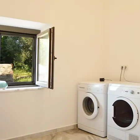 Important Group Bd469 4 2 Private Pool Vila